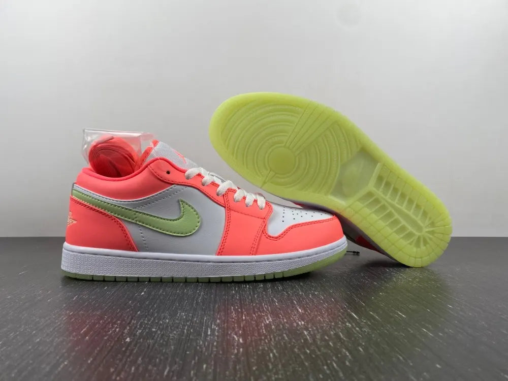 Air Jordan 1 Low Coral