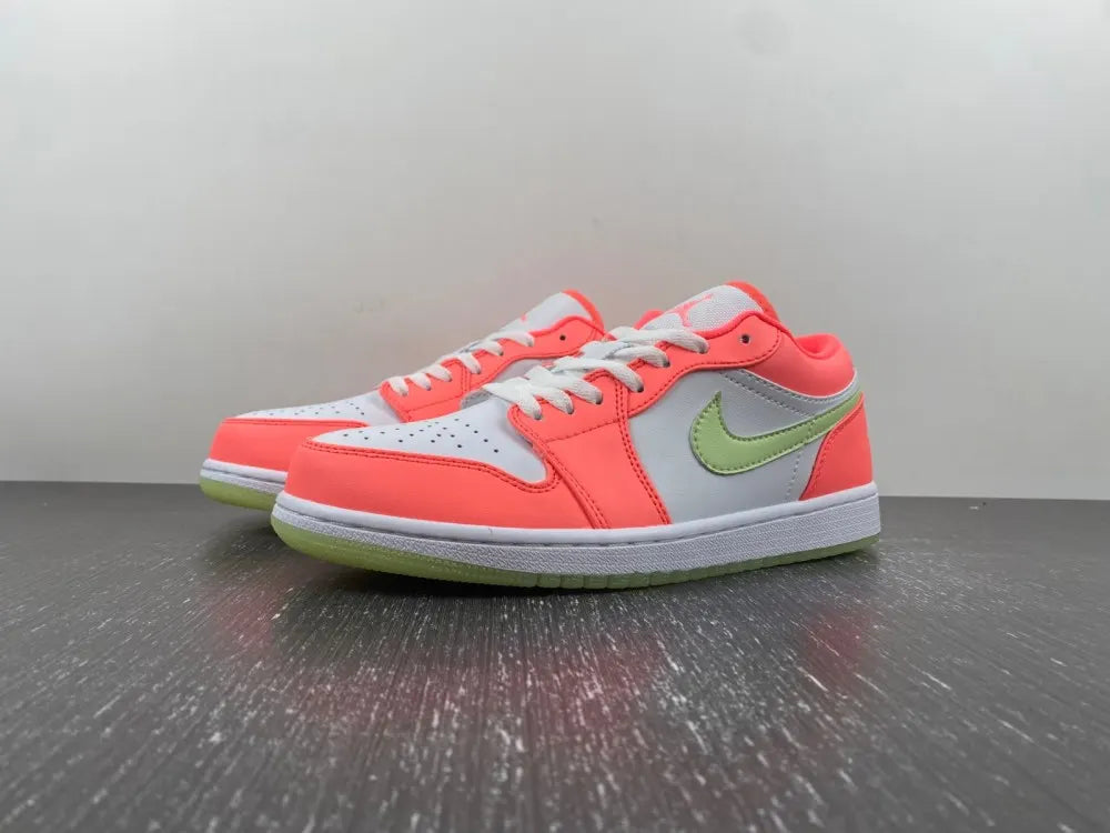 Air Jordan 1 Low Coral - Hình 4