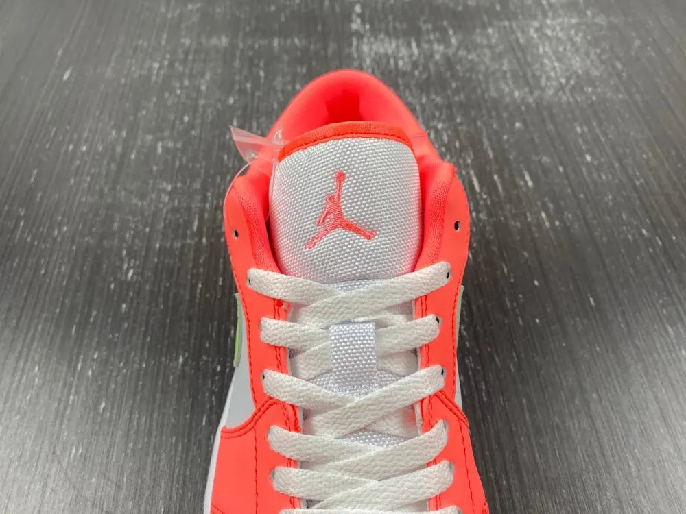 Air Jordan 1 Low Coral - Hình 12