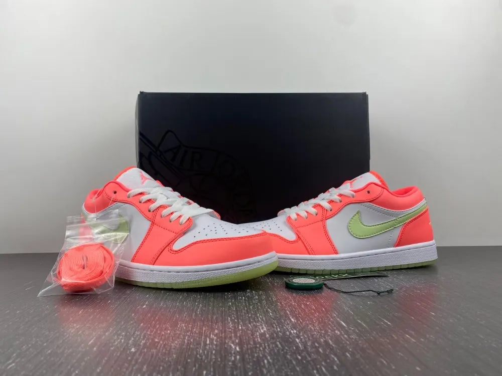 Air Jordan 1 Low Coral - Hình 15