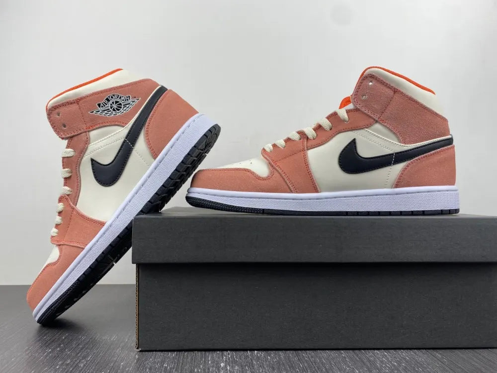 Air Jordan 1 Mid Coral Chalk - Hình 3