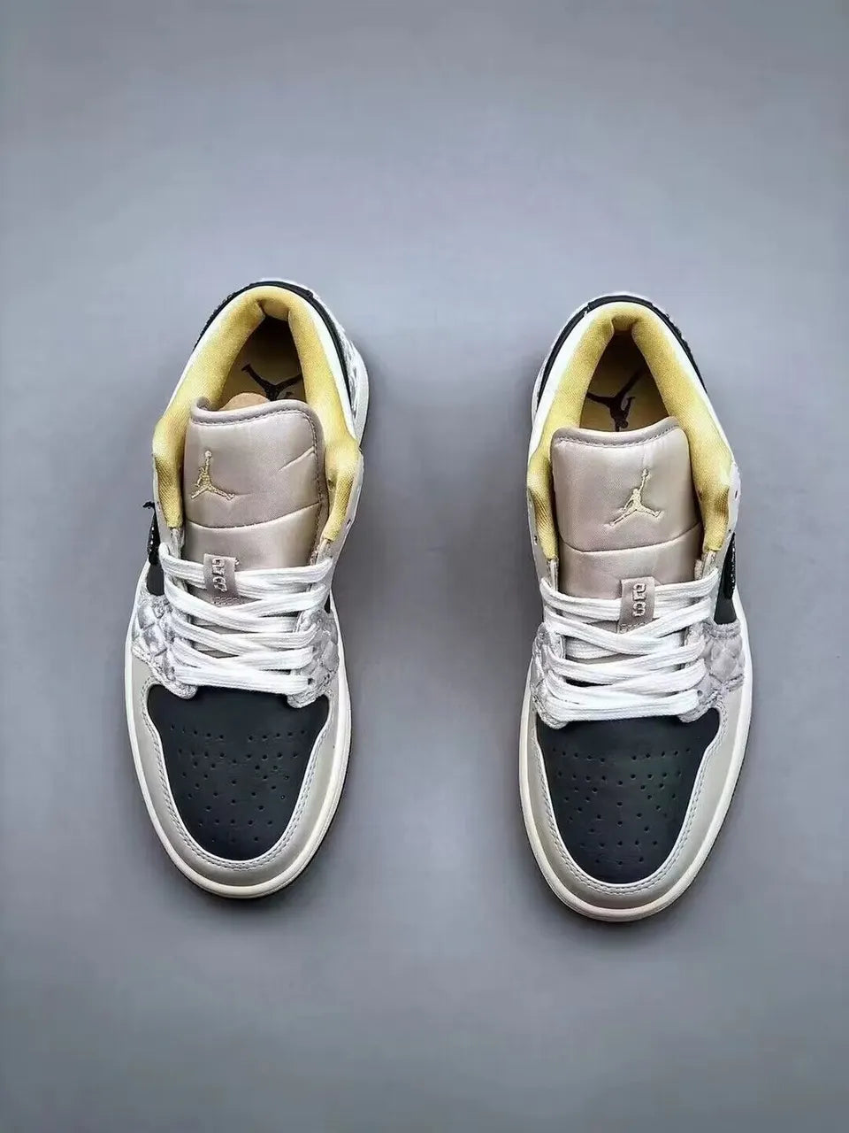 rhinestone Air Jordan 1 Low White Grey - Hình 5