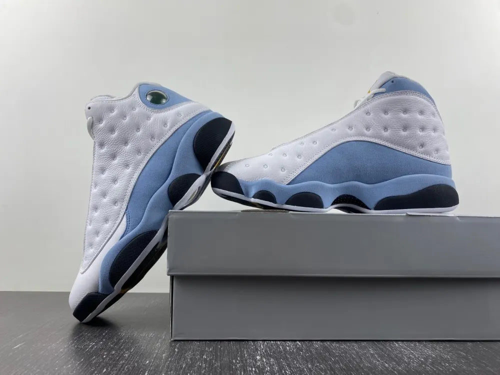 Air Jordan 13 Powder Blue - Hình 4