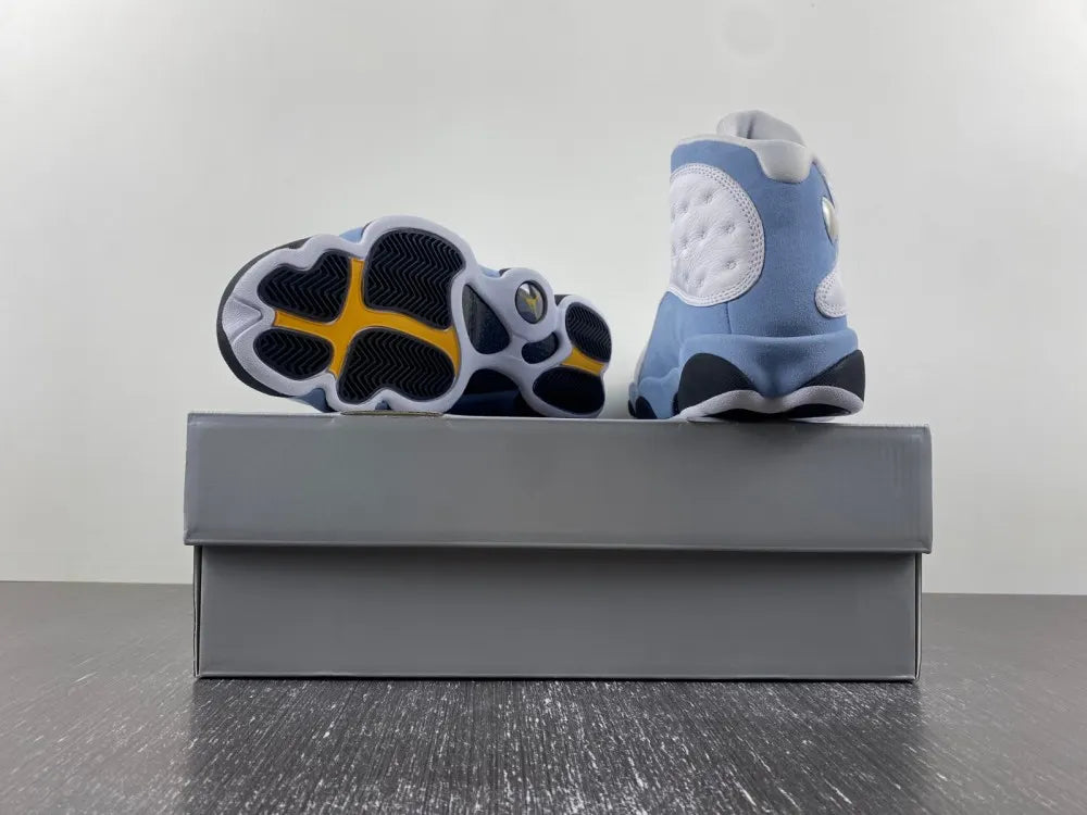 Air Jordan 13 Powder Blue - Hình 3