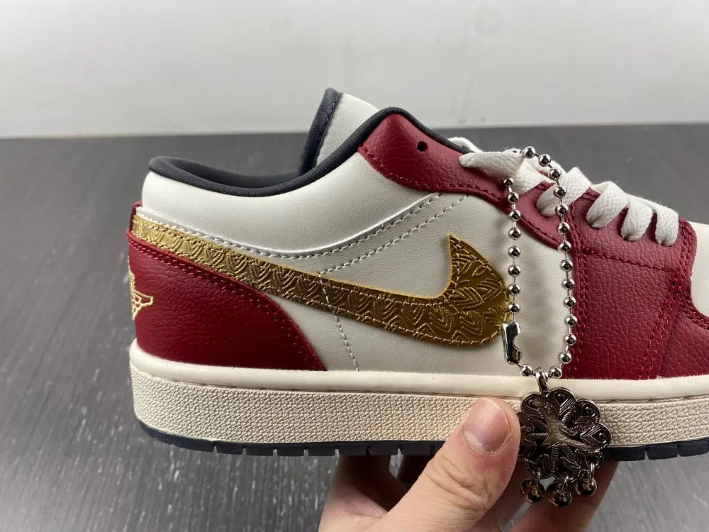 limited Air Jordan 1 Low Burgundy Gold - Hình 15