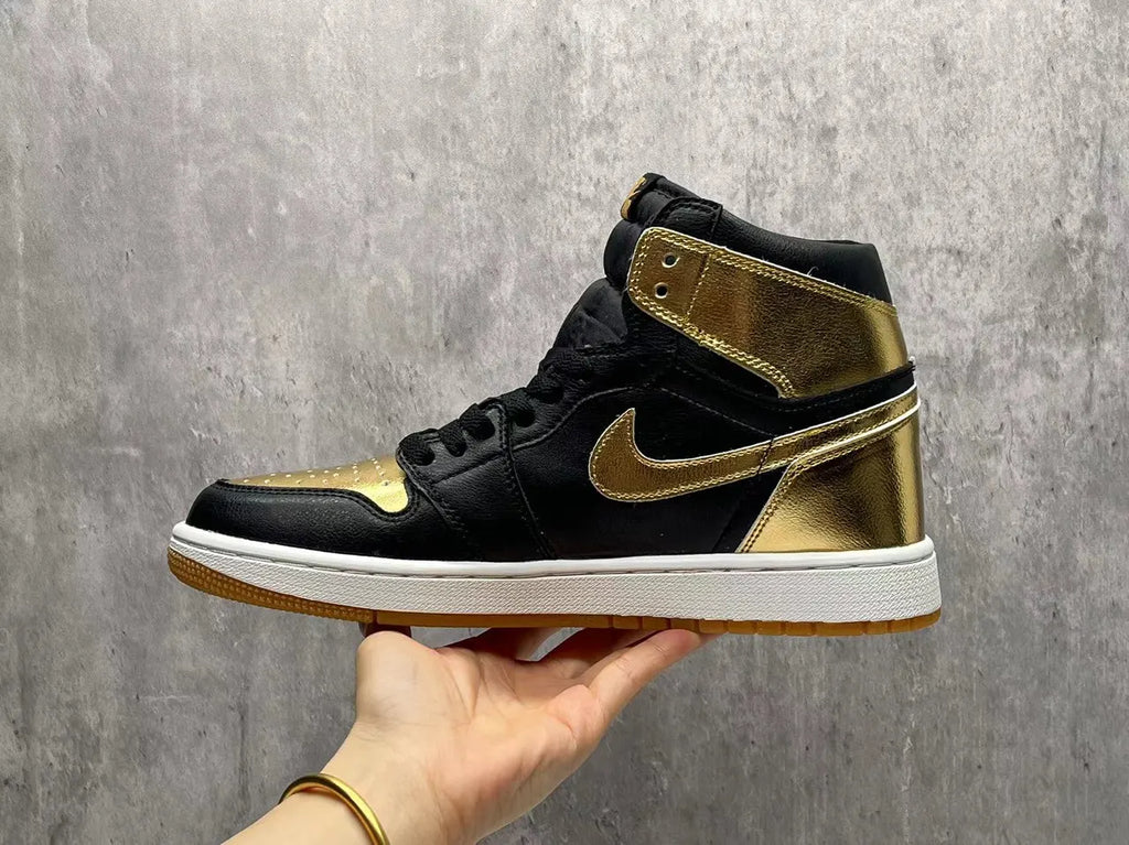 limited Air Jordan 1 High Black Gold - Hình 5