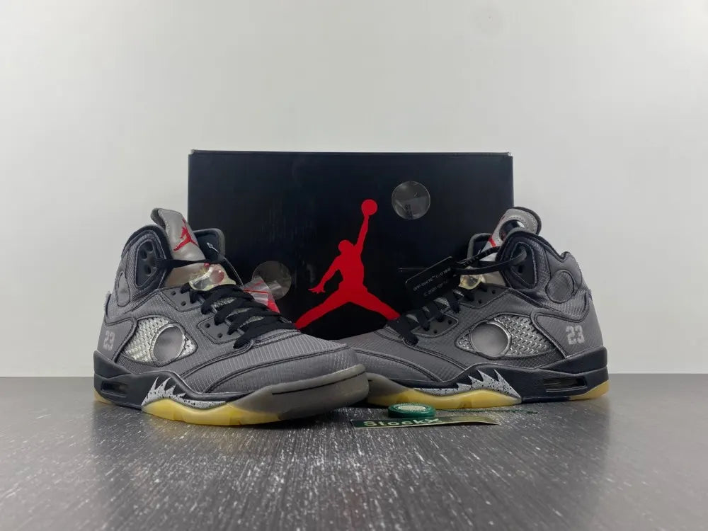 Air Jordan 5 Off-White Grey