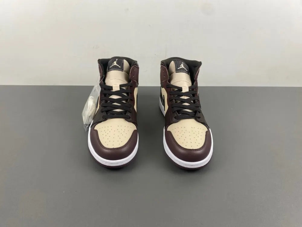 Air Jordan 1 Mid Brown Basalt premium - Hình 4
