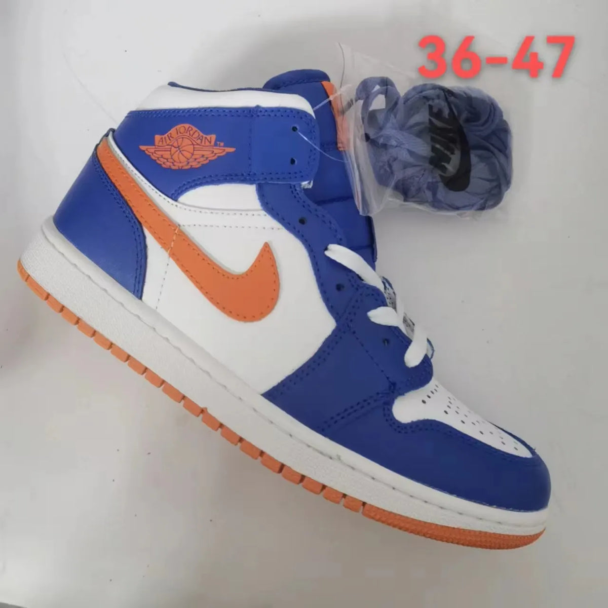 Air Jordan 1 Mid Hyper Royal - Hình 2
