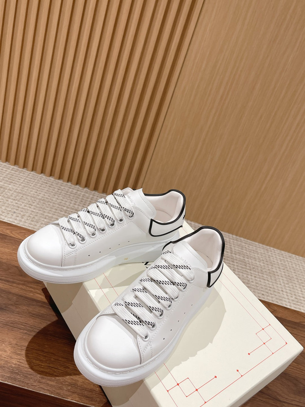 Alexander McQueen Black & White Designer Shoes EU 35-44 - detail image 4