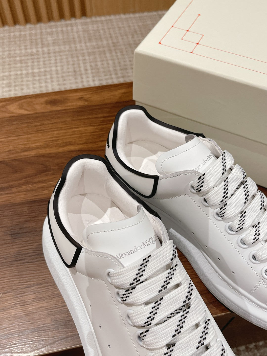 Alexander McQueen Black & White Designer Shoes EU 35-44 Edition 2 - detail image 6