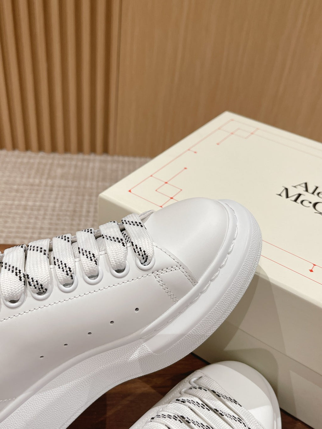 Alexander McQueen Black & White Designer Shoes EU 35-44 - detail image 7