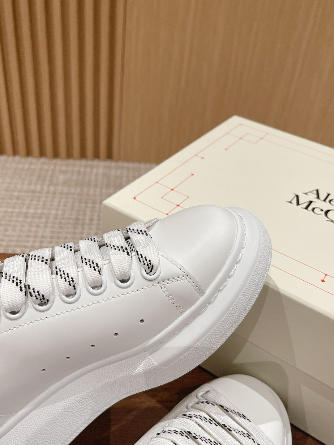Alexander McQueen Black & White Designer Shoes EU 35-44 - detail image 7