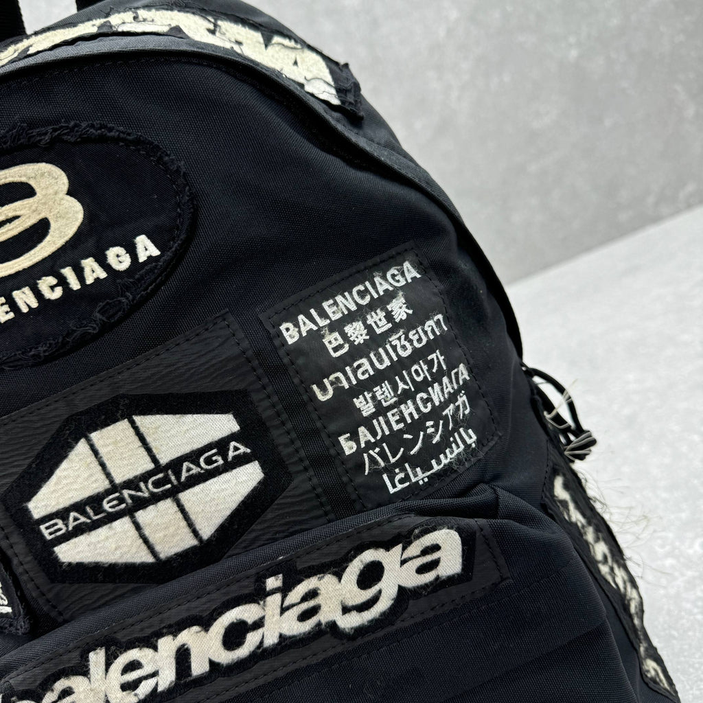 Balenciaga 92456SIZE Black & Red Designer Handbag - detail image 8