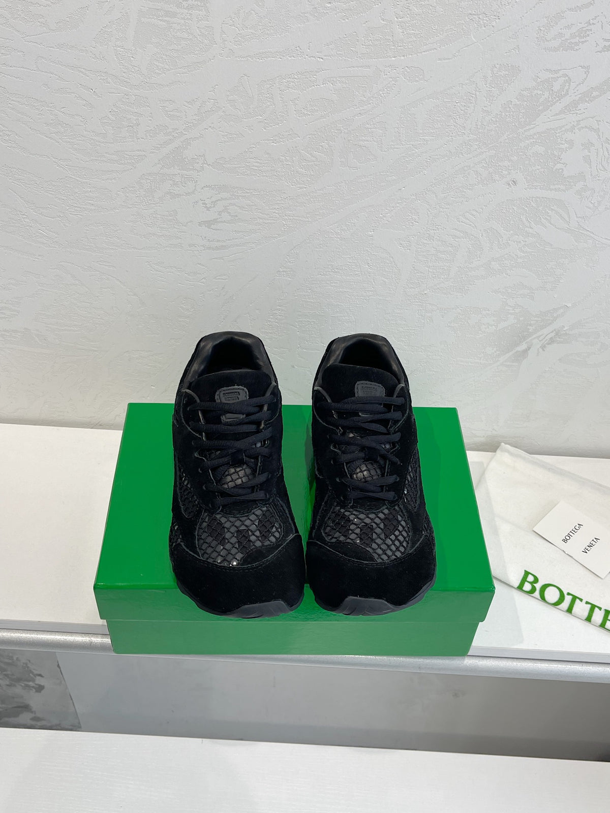 Bottega Veneta Multicolor Designer Shoes Edition 14