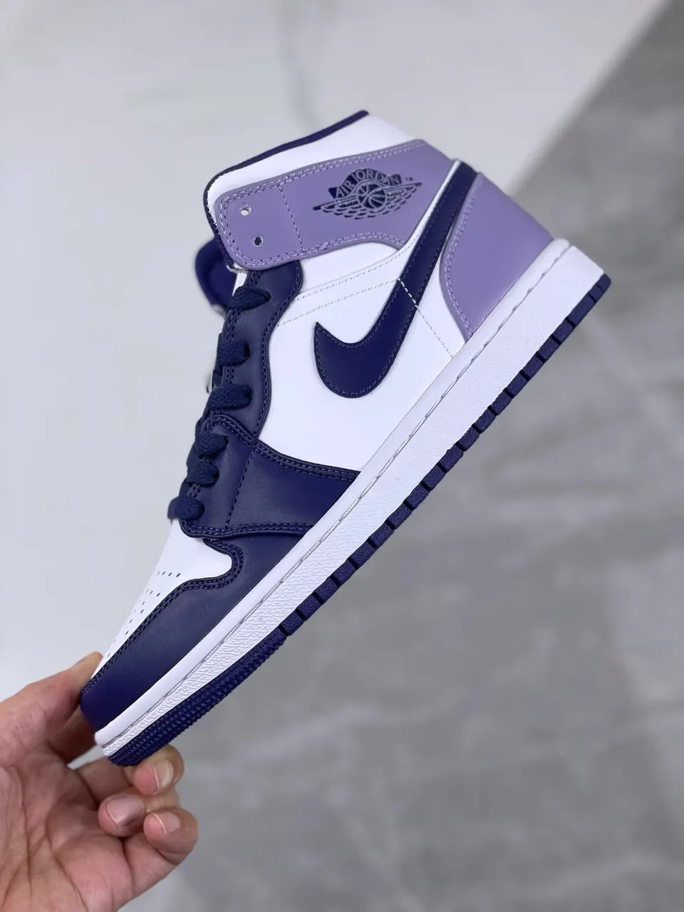 white Air Jordan 1 Mid Purple - Hình 6