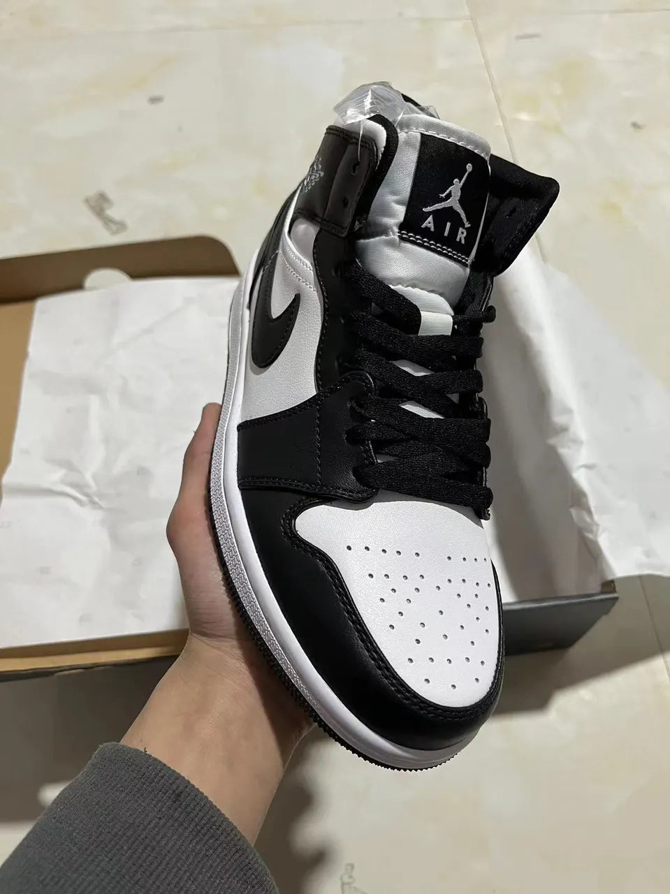 Air Jordan 1 Mid Panda - Hình 7