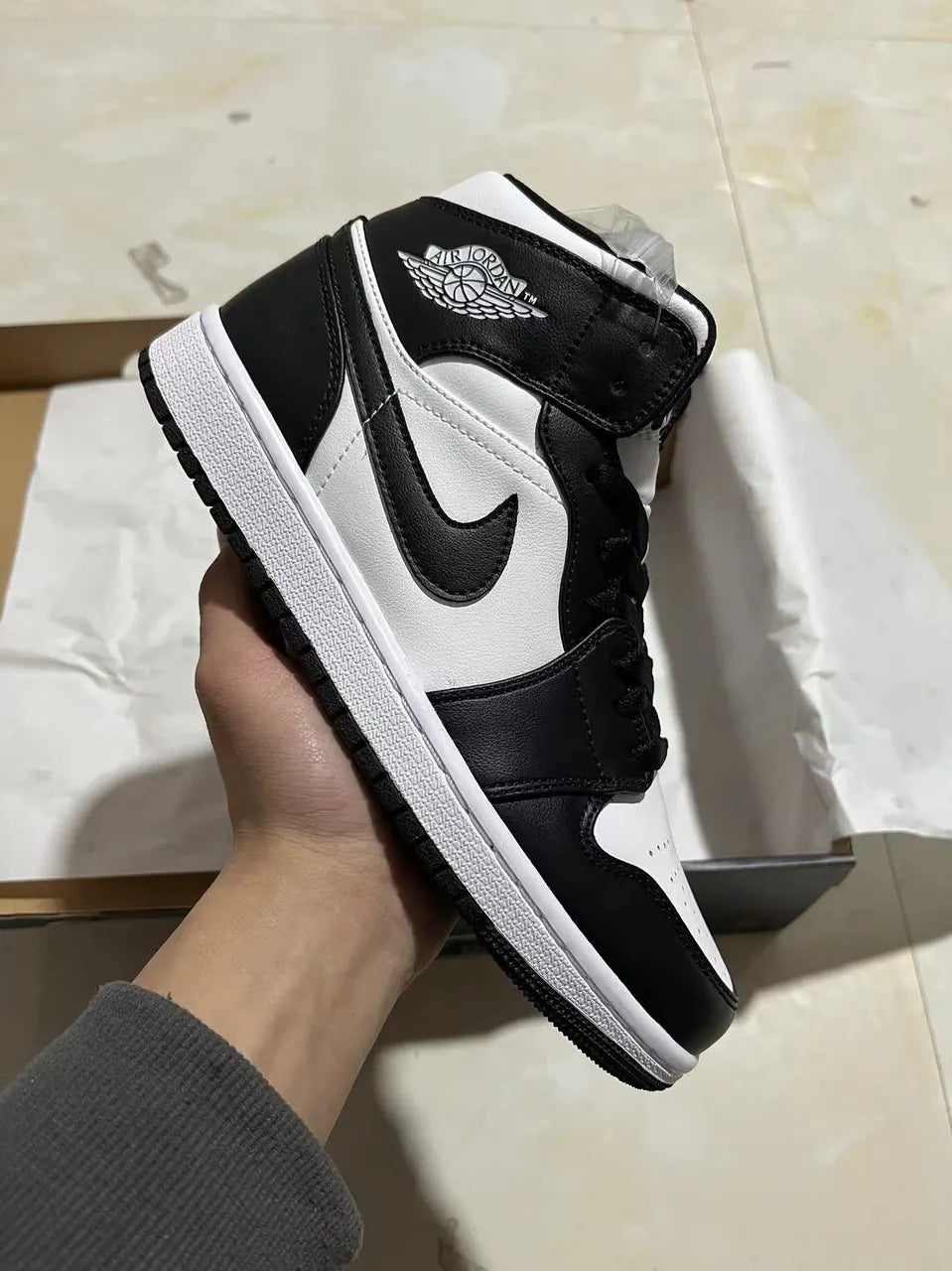 Air Jordan 1 Mid Panda - Hình 8