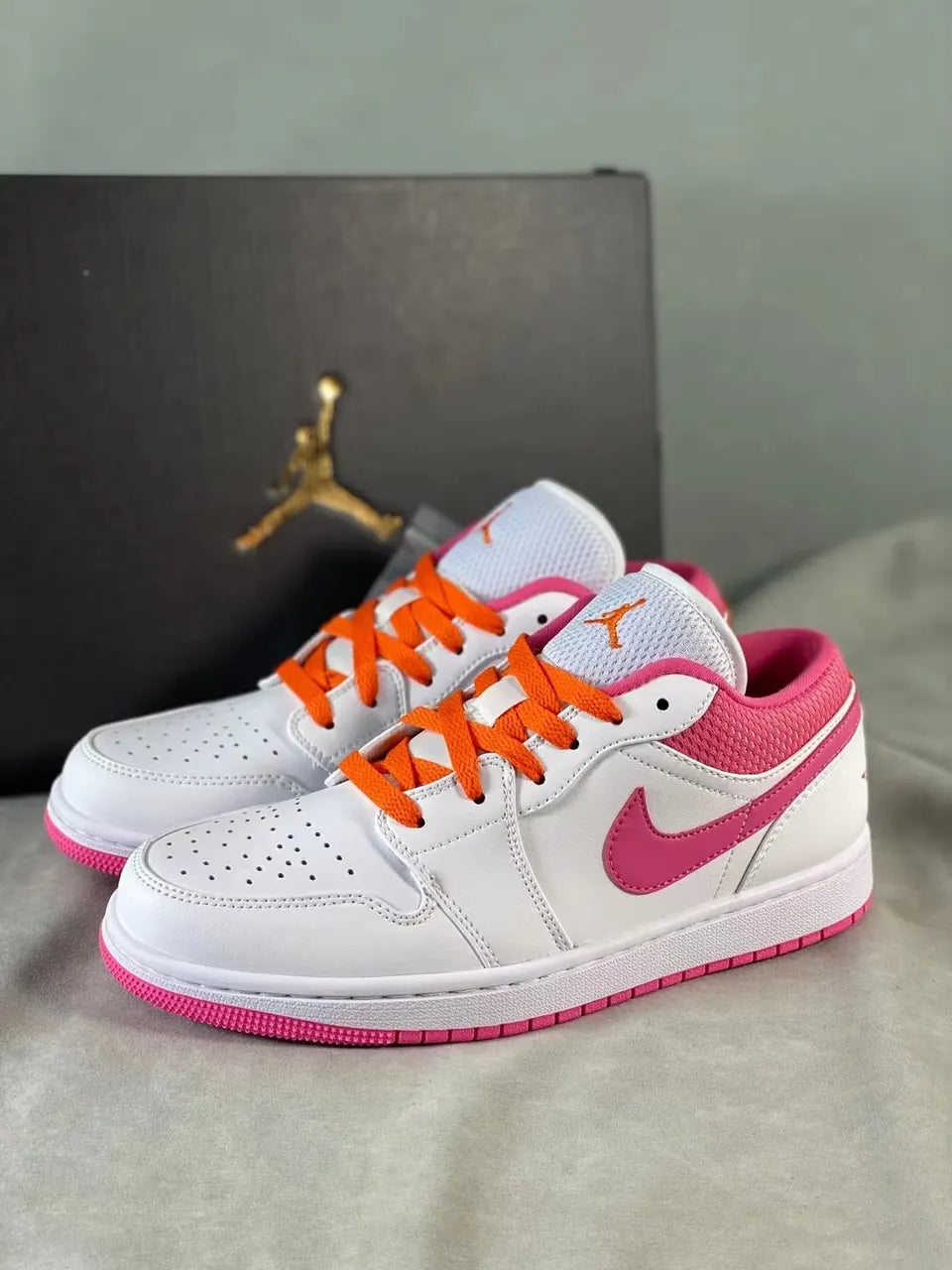 Air Jordan 1 Low White Pink