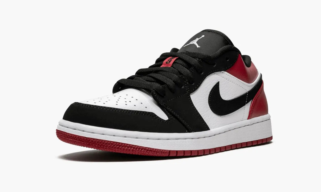Air Jordan 1 Low Black Toe: The 1 Premium Choice for Sneakerheads
