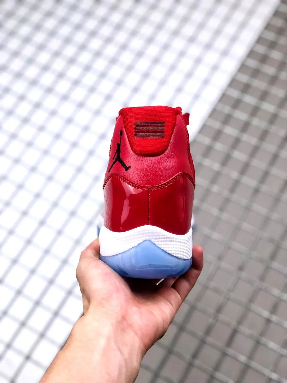 patent Air Jordan 11 Retro Red - Hình 8