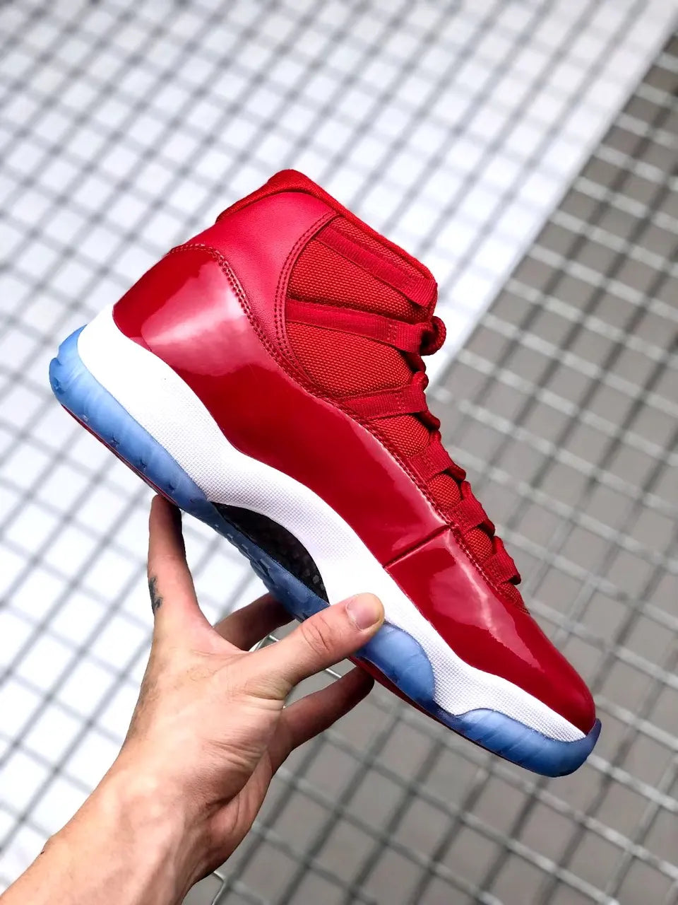 patent Air Jordan 11 Retro Red - Hình 6