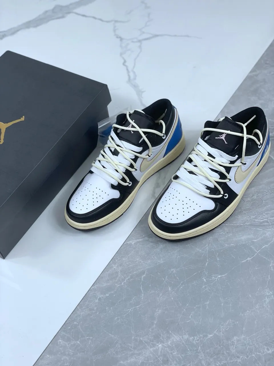 Air Jordan 1 Low Black White Blue