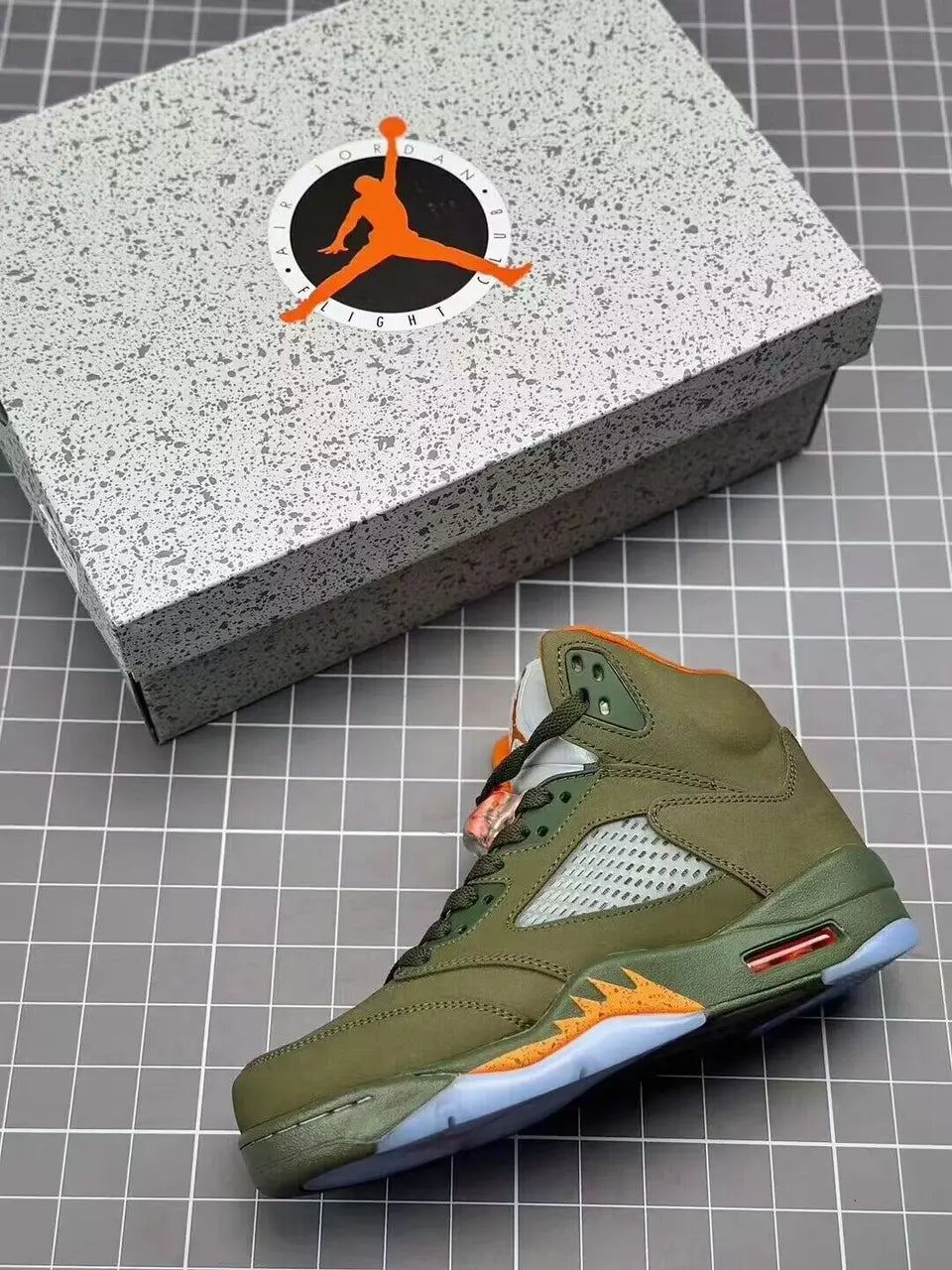 Air Jordan 5 Retro Olive Green - Hình 4