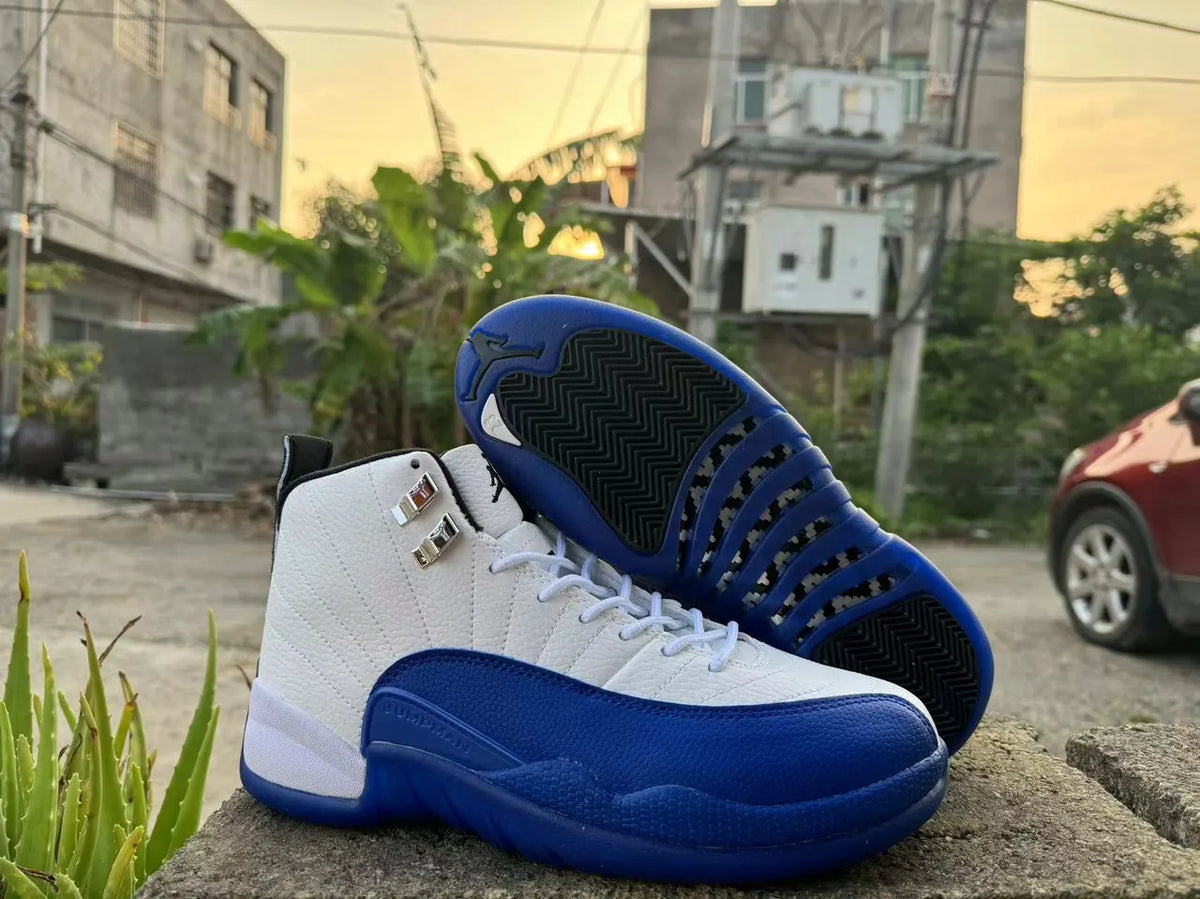 Air Jordan 12 Retro White/Royal - Hình 3