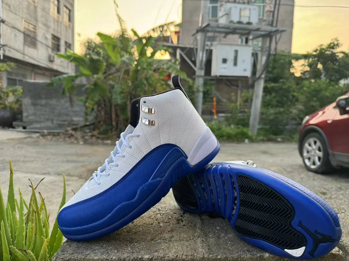 Air Jordan 12 Retro White/Royal - Hình 4