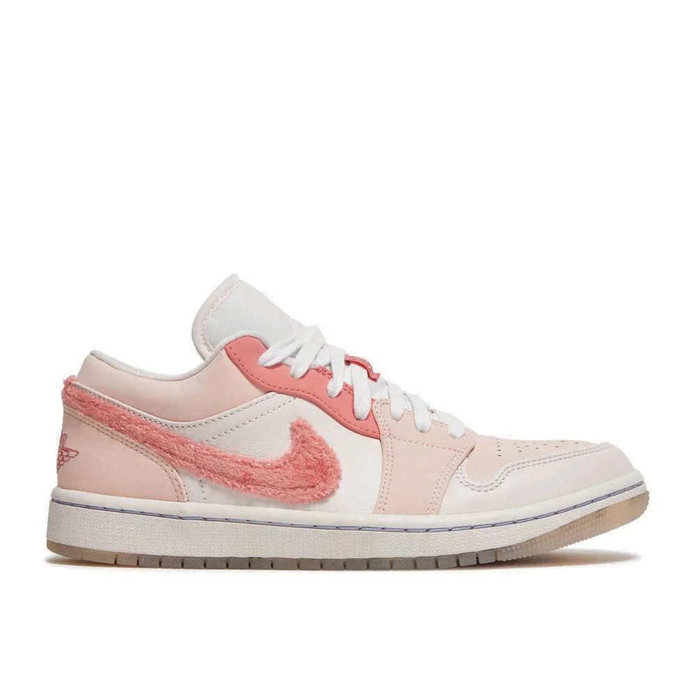 Air Jordan 1 Low Pink Fleece