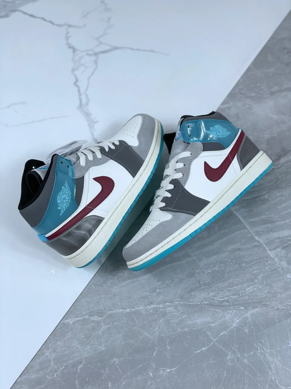 mid Air Jordan 1 Grey Blue - Hình 5