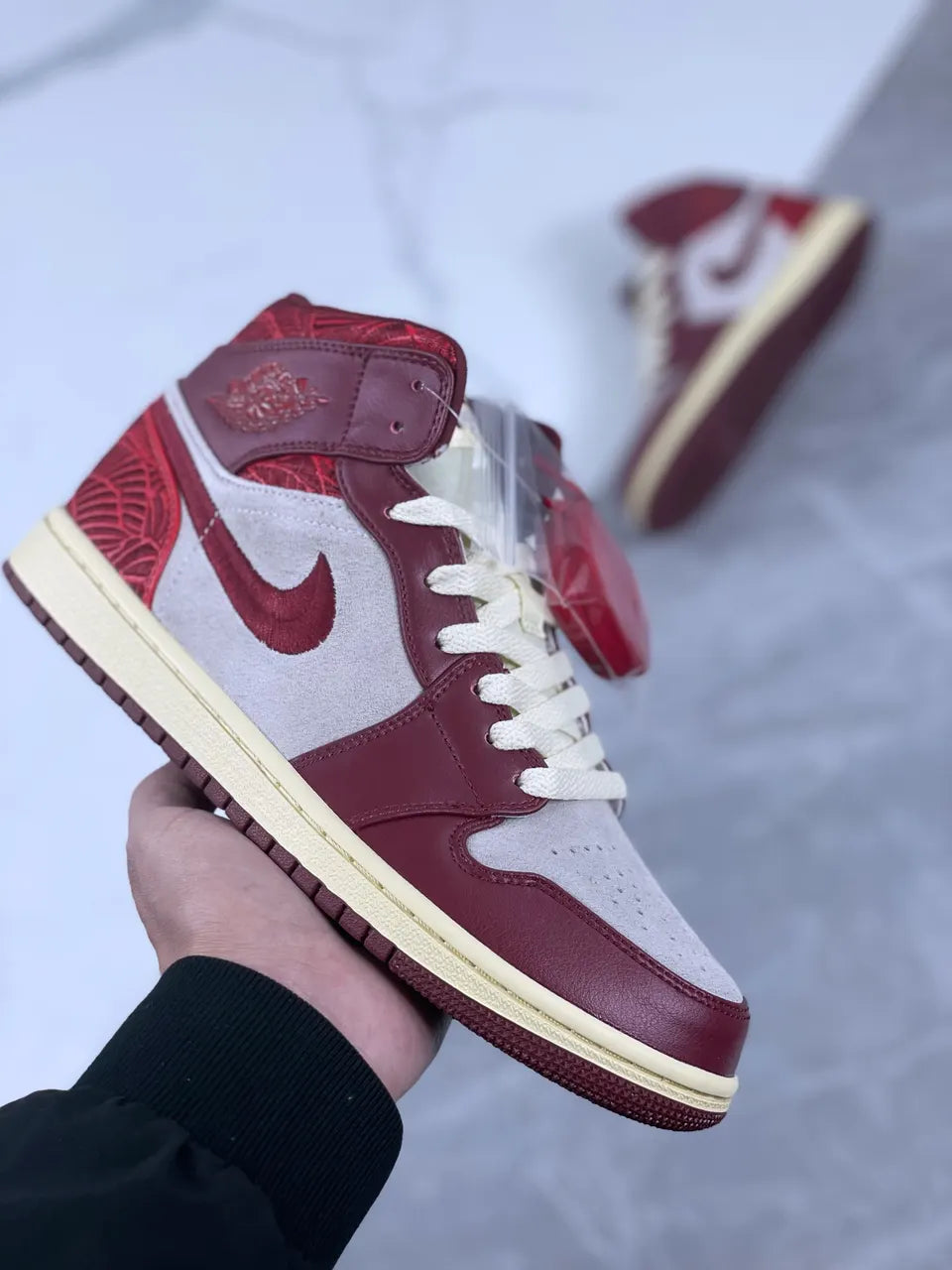 suede Air Jordan 1 Mid Bordeaux - Hình 7