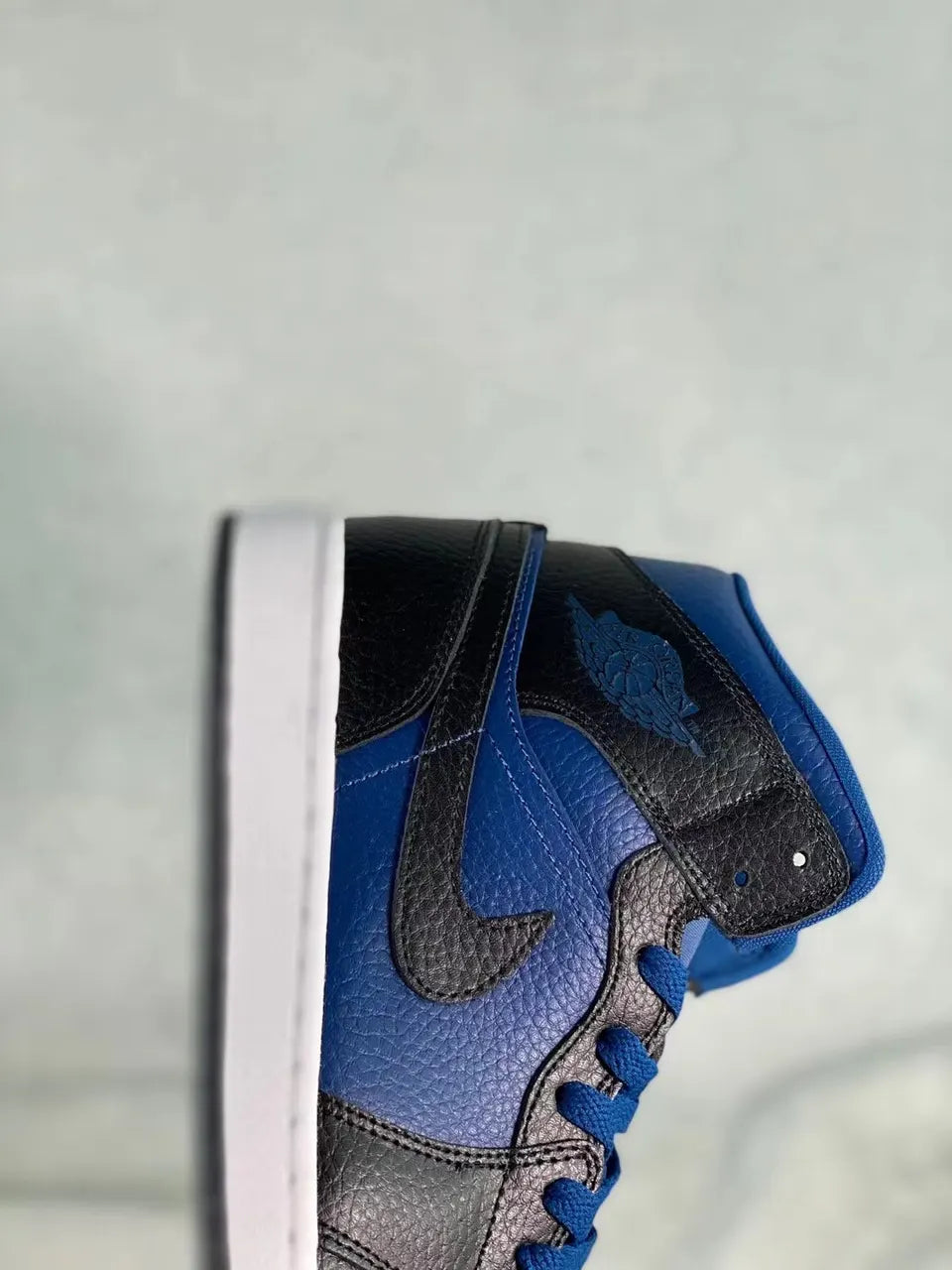 Jordan 1 Mid Black Navy - Hình 7