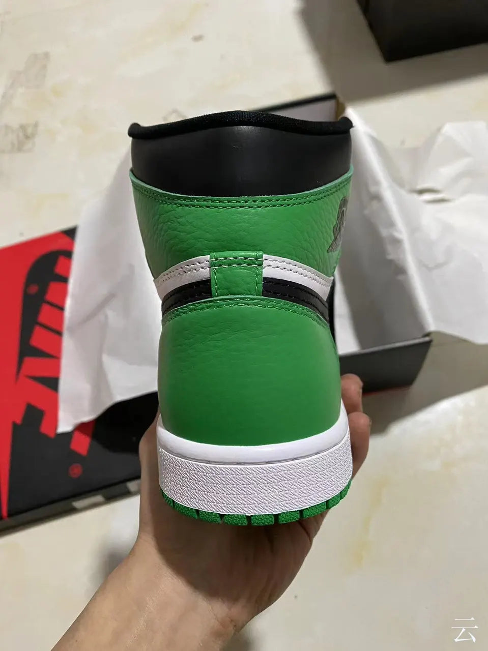 premium Air Jordan 1 Pine Green - Hình 2
