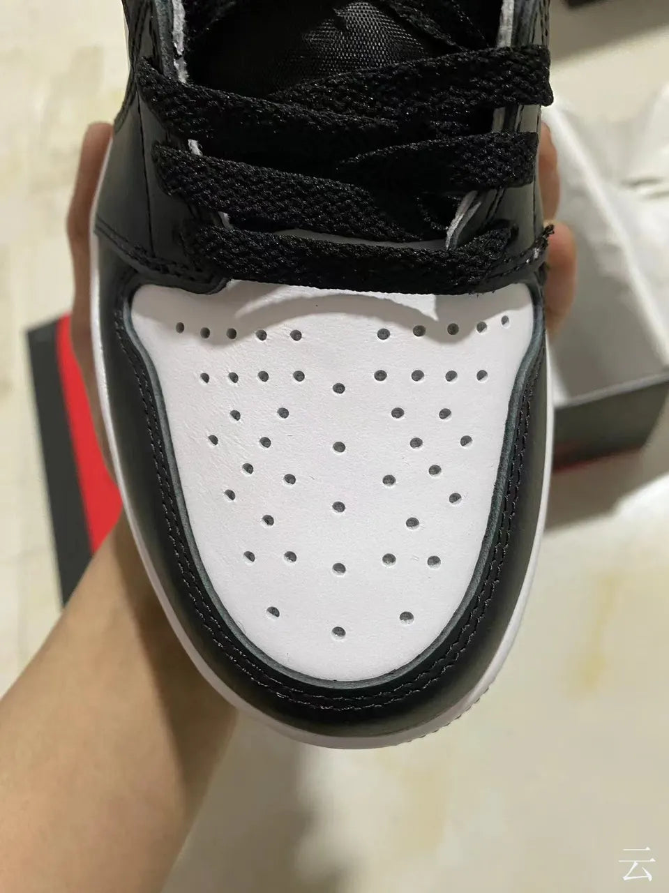 premium Air Jordan 1 Pine Green - Hình 3