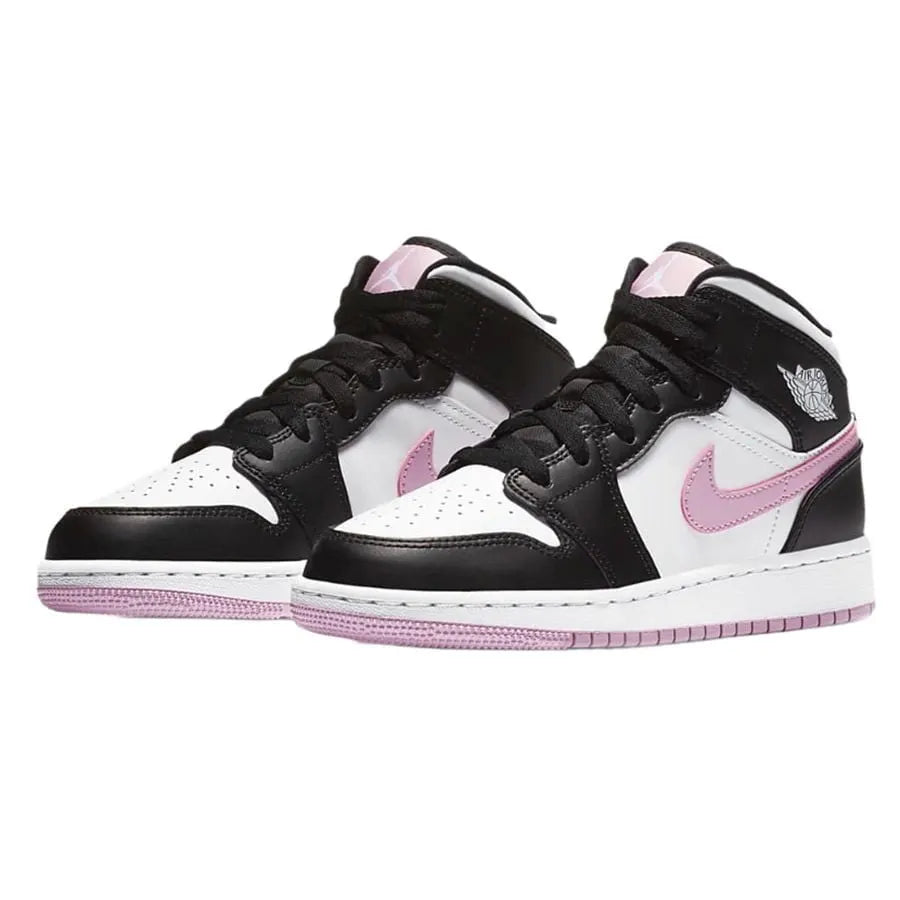 Air Jordan 1 Mid: 1 Premium Selection for the Ultimate Fashion Icon