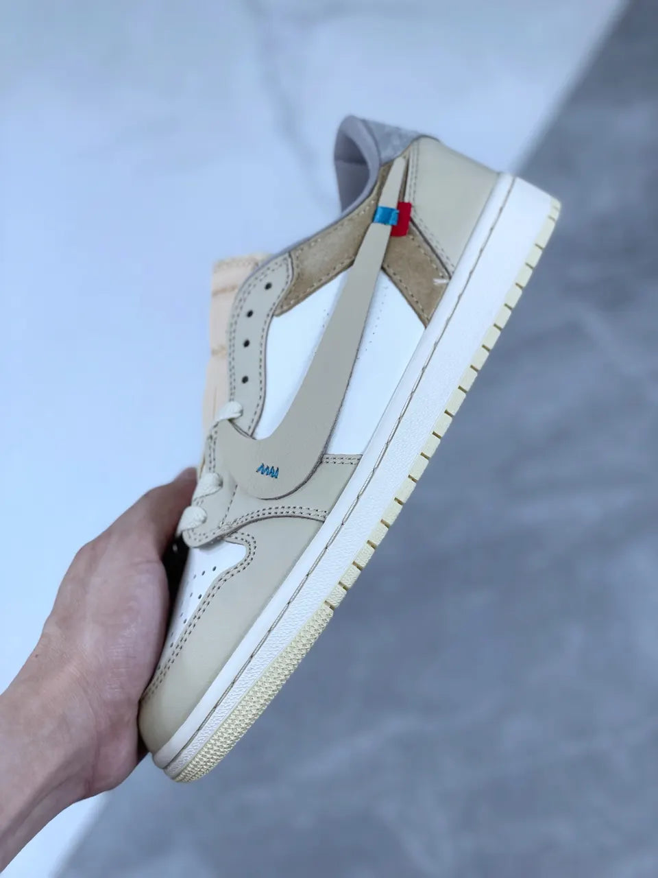 Nike AJ1 Low Grey Beige - Hình 9