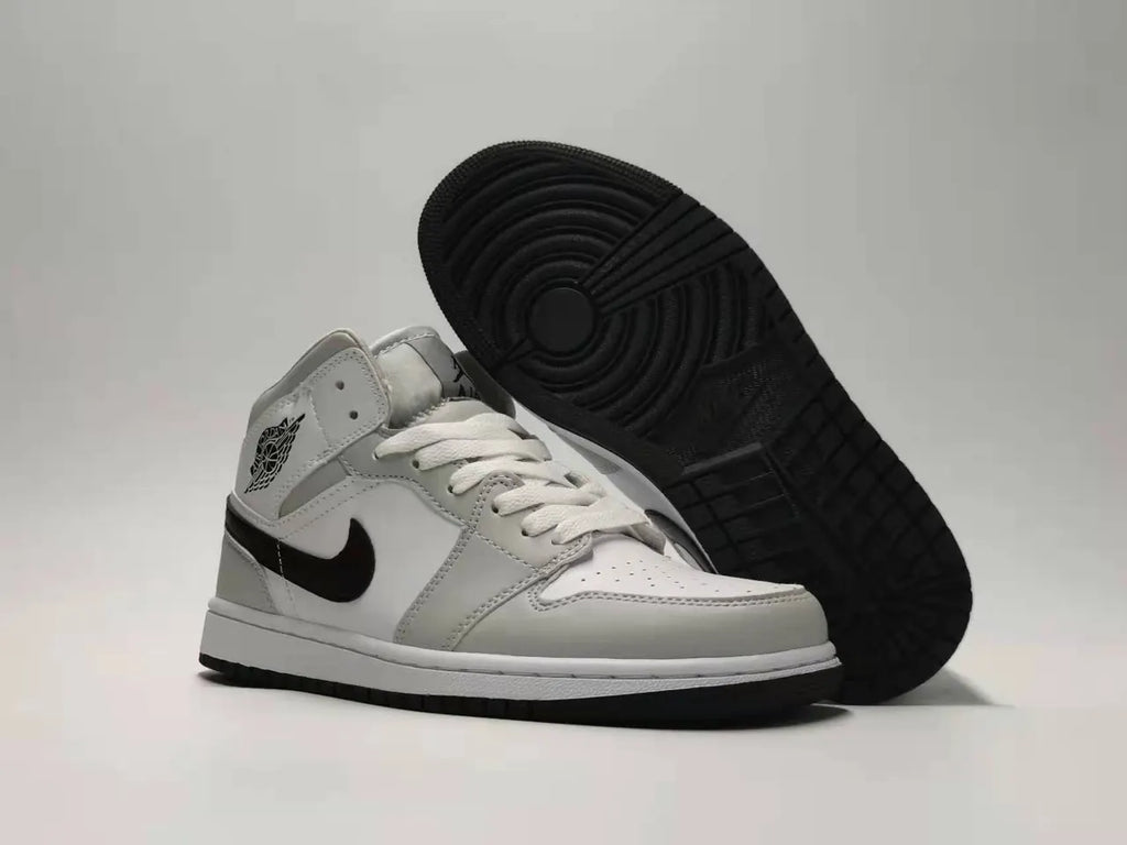 Air Jordan 1 Mid Gray