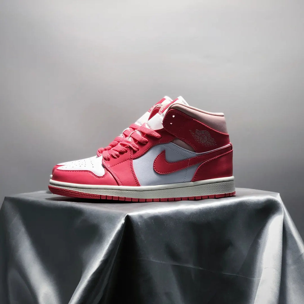 iconic Air Jordan 1 Mid Coral Chalk - Hình 6