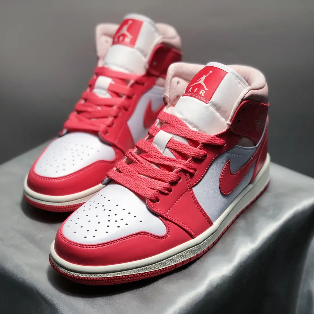 iconic Air Jordan 1 Mid Coral Chalk - Hình 5