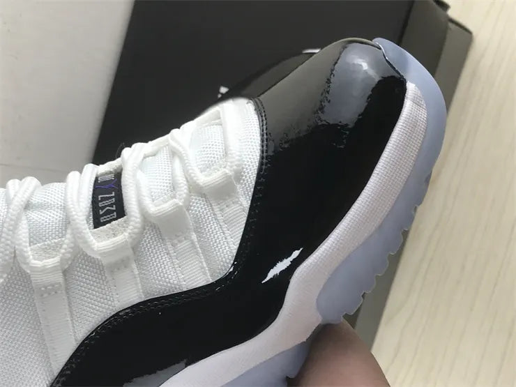 Air Jordan 11 Concord retro - Hình 5