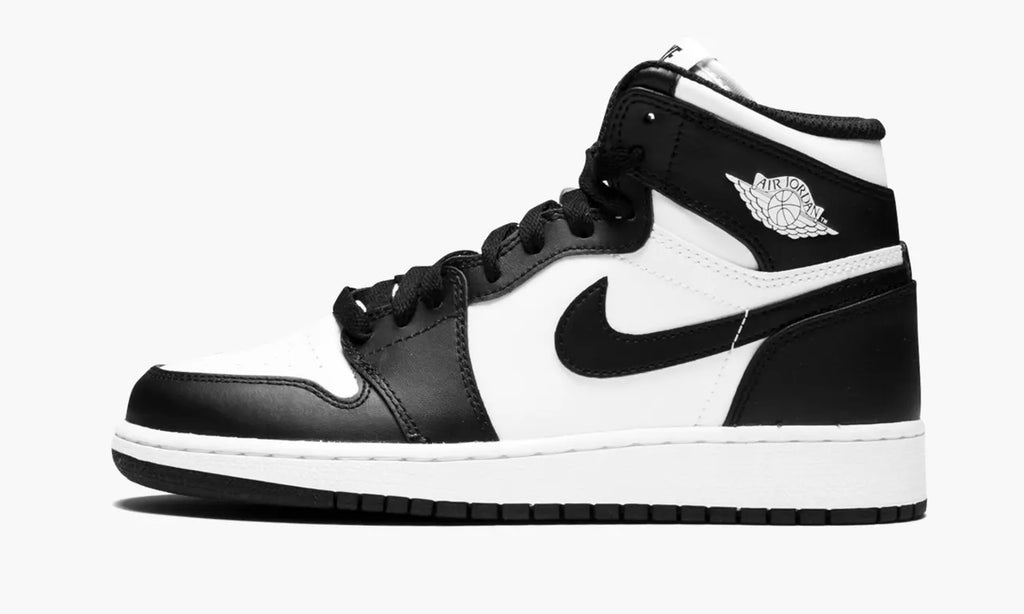 Air Jordan 1 High sneakers: Top 1 Premium Black & White Luxury Edition