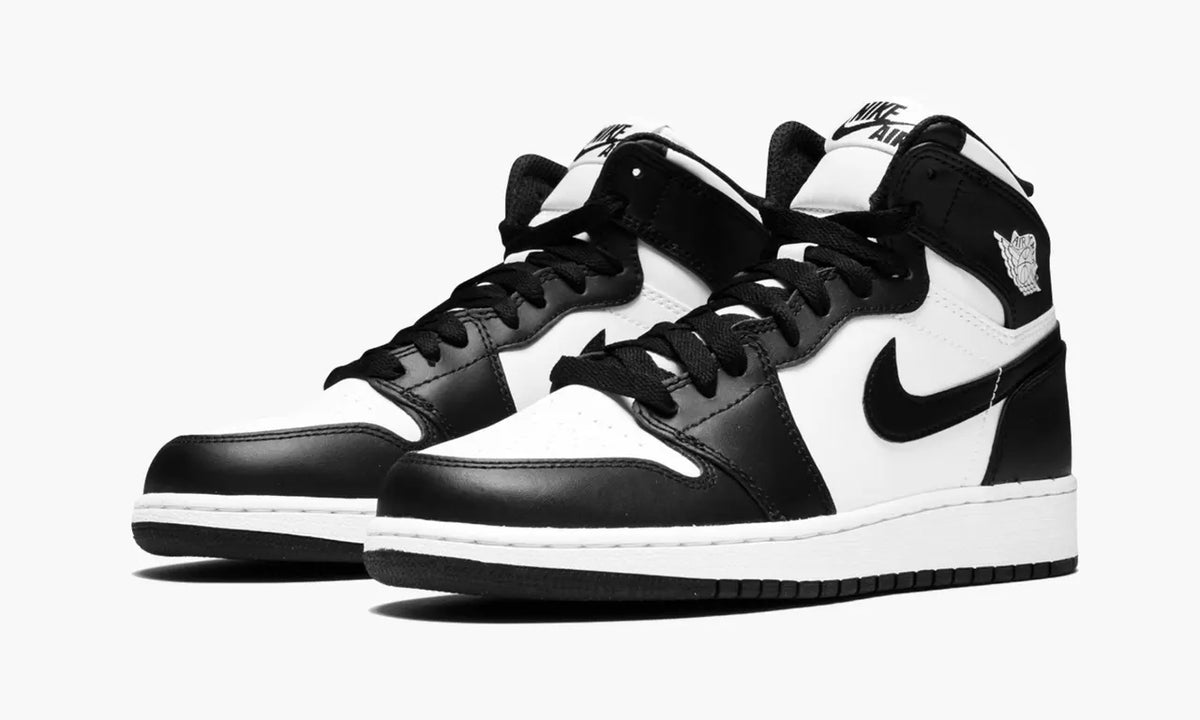 Air Jordan 1 High sneakers: Top 1 Premium Black & White Luxury Edition
