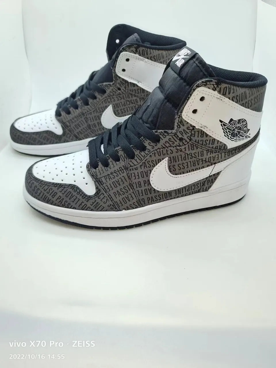 Air Jordan 1 Retro High Black White - Hình 6