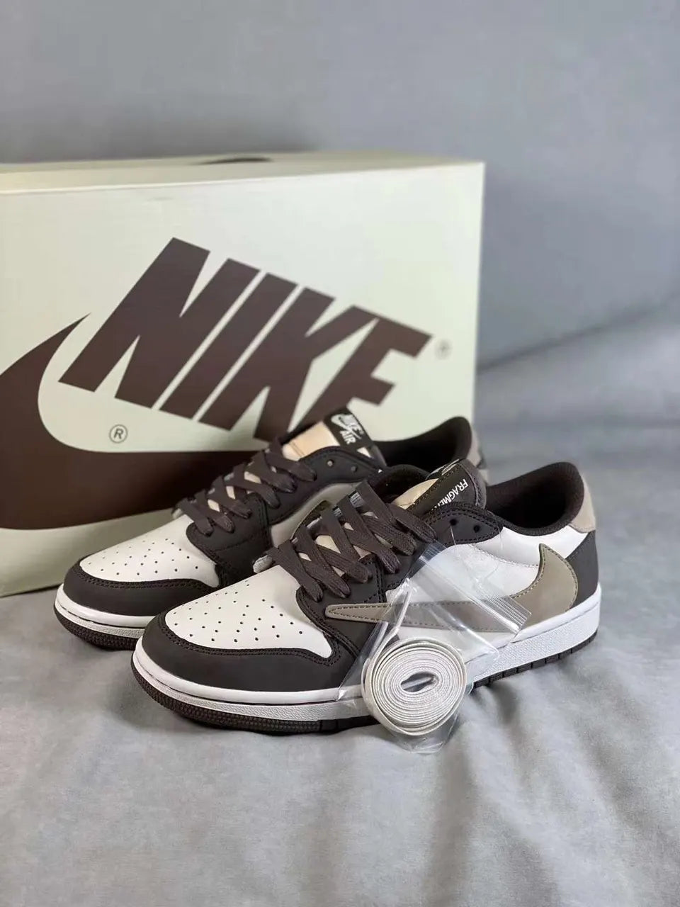 nike Air Jordan 1 Low Grey - Hình 2