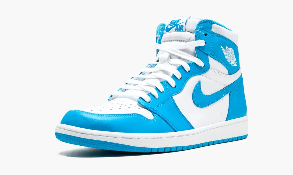 Air Jordan 1 UNC