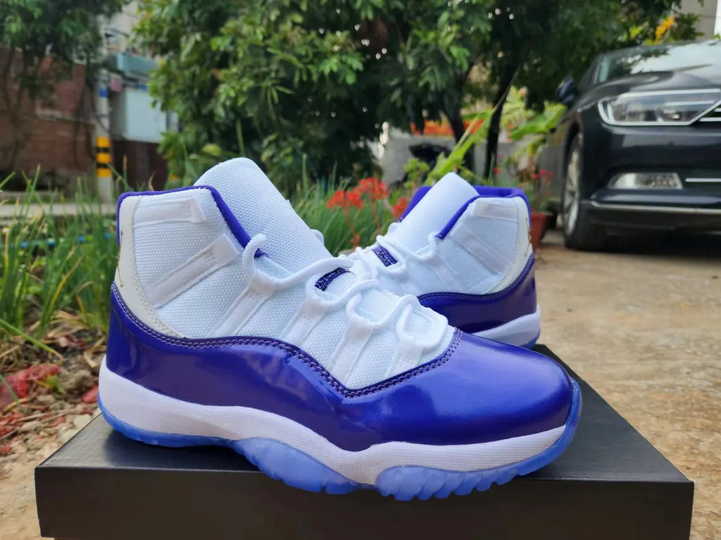 Air Jordan 11 White/Purple - Hình 3
