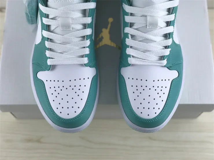 Air Jordan 1 Mid Seafoam - Hình 13