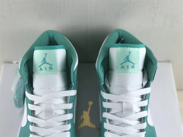 Air Jordan 1 Mid Seafoam - Hình 12